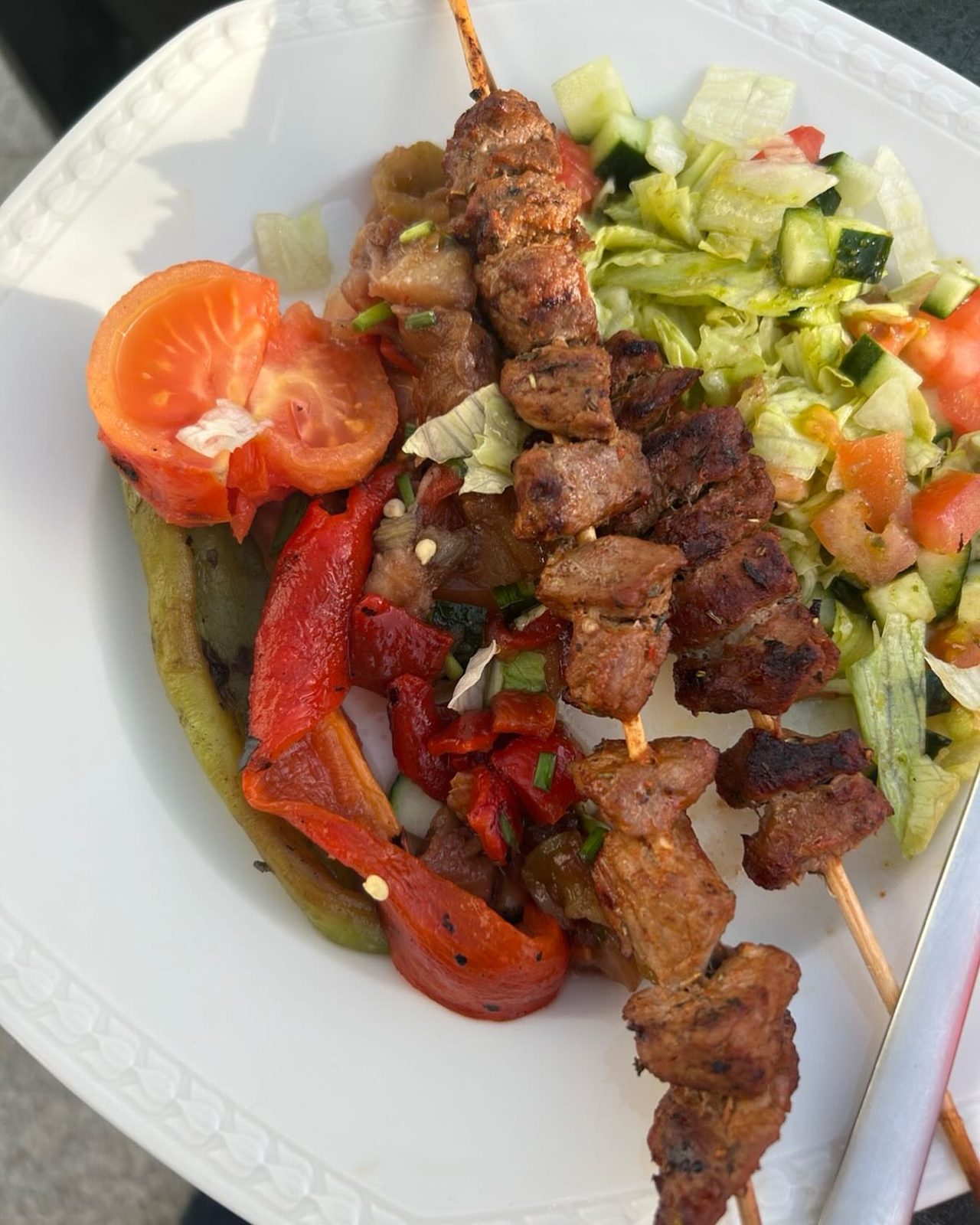 Bunte Grillspieße